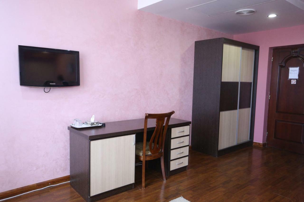 غيومري Vanatur Hotel المظهر الخارجي الصورة